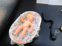 barbie babysits pieces e